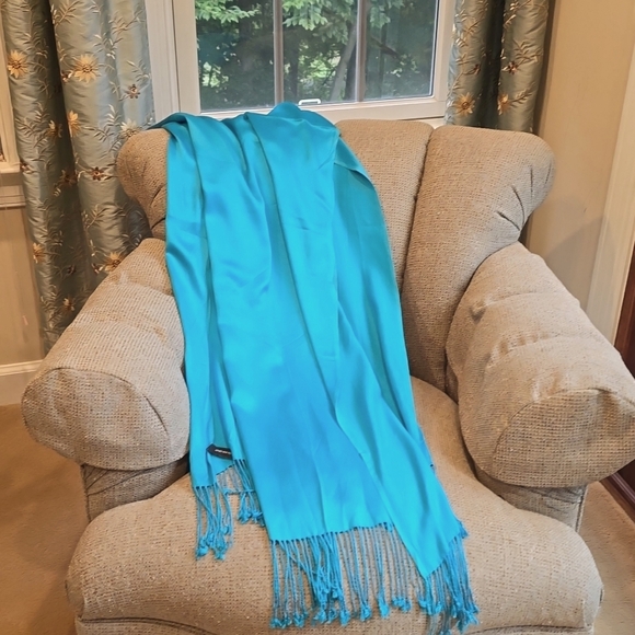 Turquoise Wrap - Picture 4 of 4